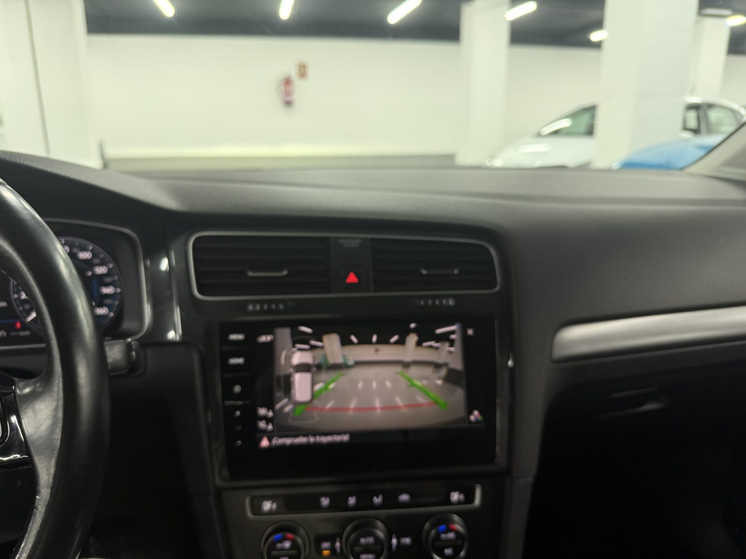 Volkswagen e-Golf VII 136CV Automático — Eléctrico 100% | Ocasión en Zaragoza Volkswagen e-Golf VII 136CV Automático — Eléctrico 100% | Ocasión en Zaragoza