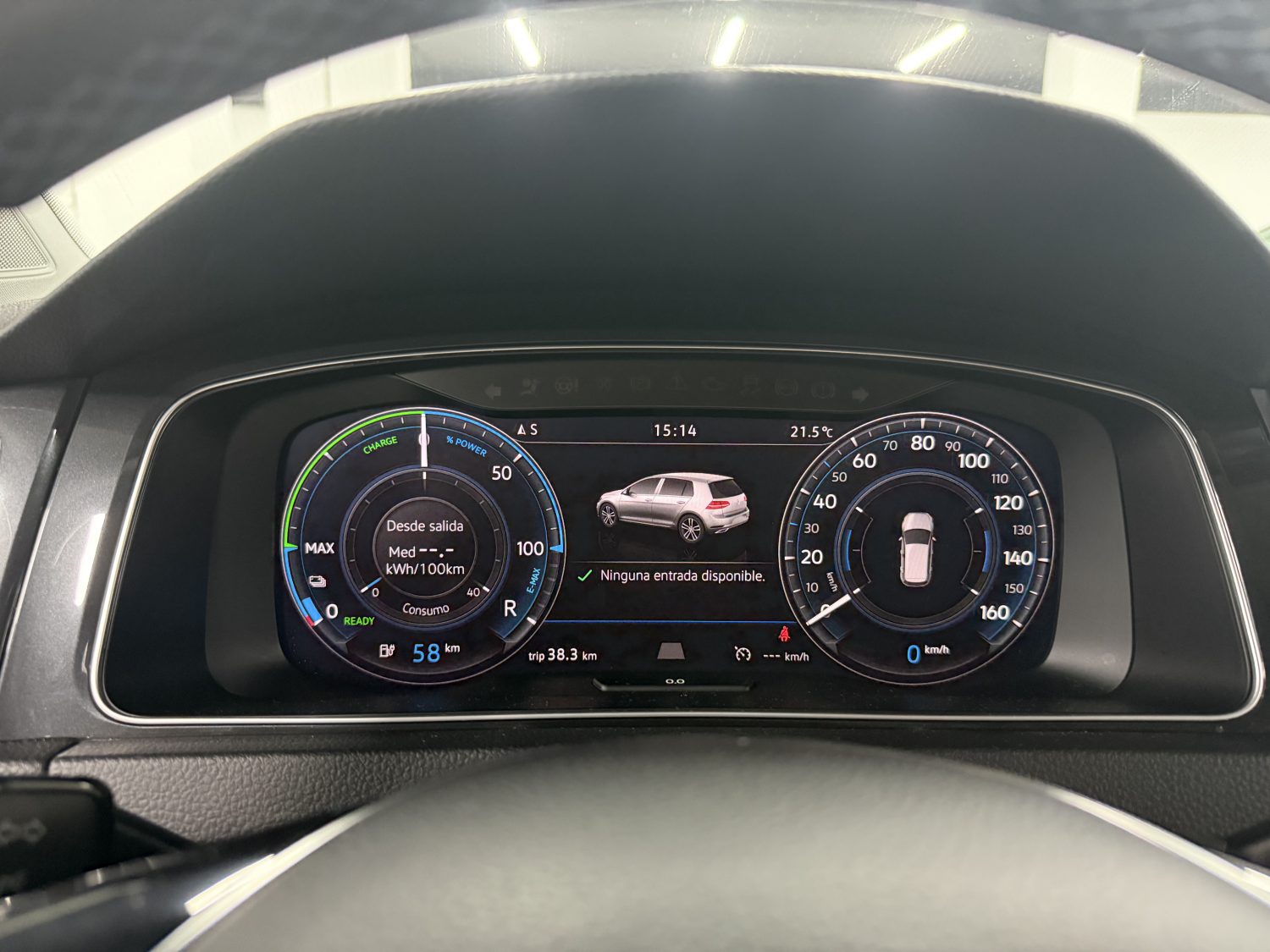Volkswagen e-Golf VII 136CV Automático — Eléctrico 100% | Ocasión en Zaragoza Volkswagen e-Golf VII 136CV Automático — Eléctrico 100% | Ocasión en Zaragoza