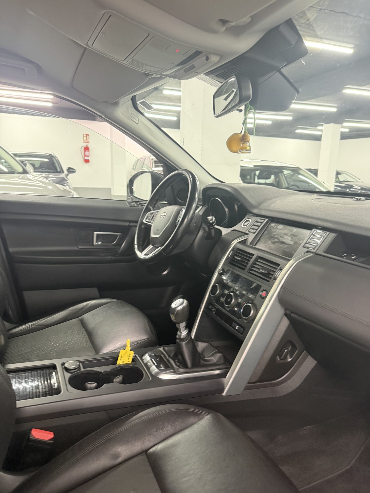 Land Rover Discovery Sport 2.0 TD4 150CV 4x4 SUV premium de ocasión