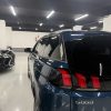 Peugeot 5008 Allure Pack azul oscuro 2022 vista trasera lateral en SZ Motor Zaragoza
