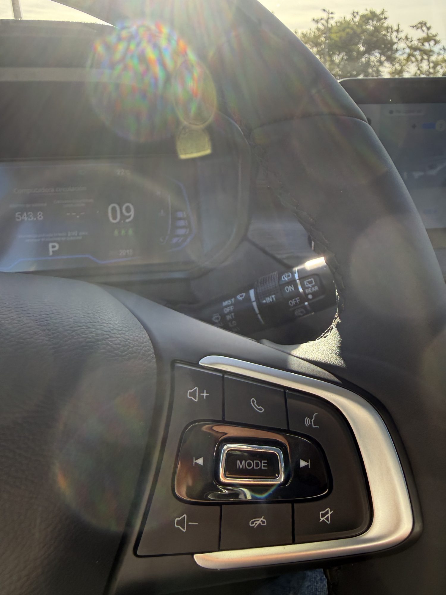 Interior EVO Cuatro CVT pantalla 10,25 pulgadas cuadro digital 7 pulgadas cargador inalámbrico Interior EVO Cuatro CVT pantalla 10,25 pulgadas cuadro digital 7 pulgadas cargador inalámbrico