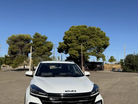 EVO Cuatro CVT 2026 SUV automático nuevo vista frontal en SZ Motor Zaragoza concesionario exclusivo Aragón