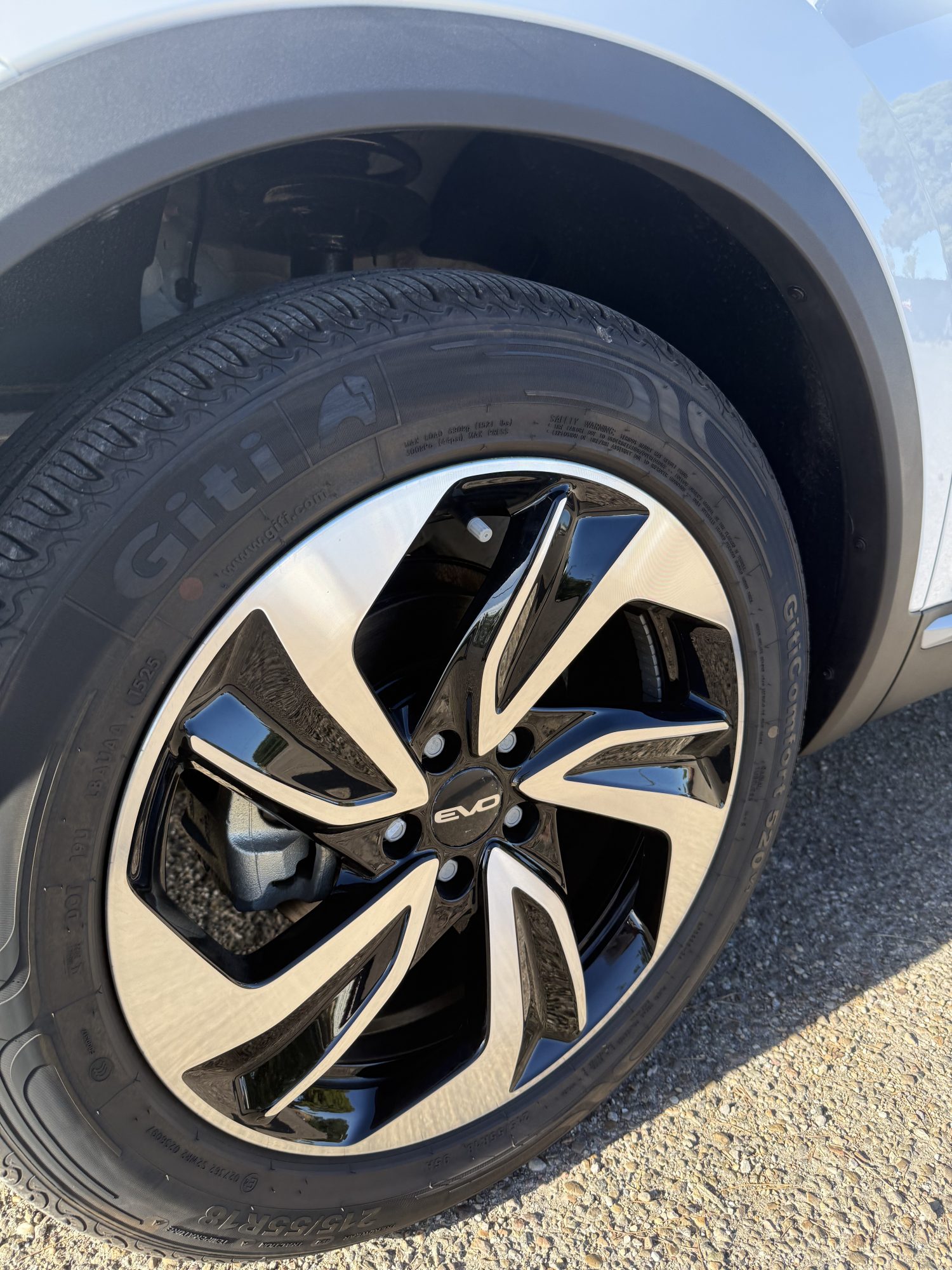 EVO Cuatro CVT llantas aleación 18 pulgadas cámara 360 grados EVO Cuatro CVT llantas aleación 18 pulgadas cámara 360 grados