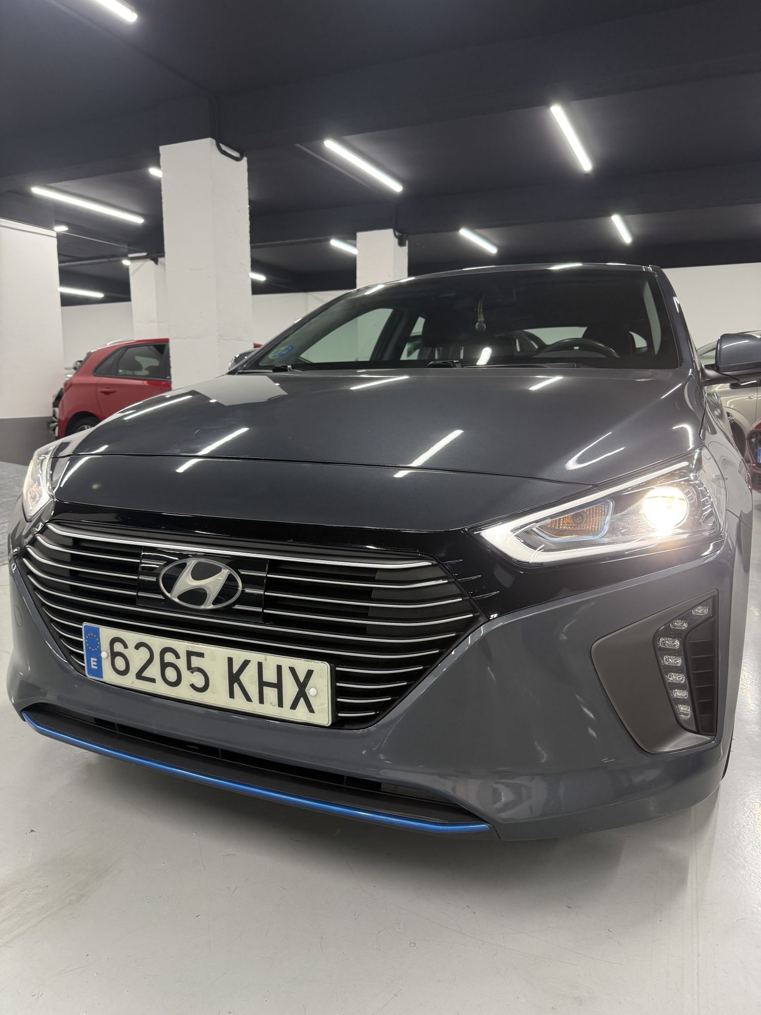 Hyundai Ioniq 1.6 HEV 141CV Tecno Gris (2018) en Zaragoza – SZ Motor