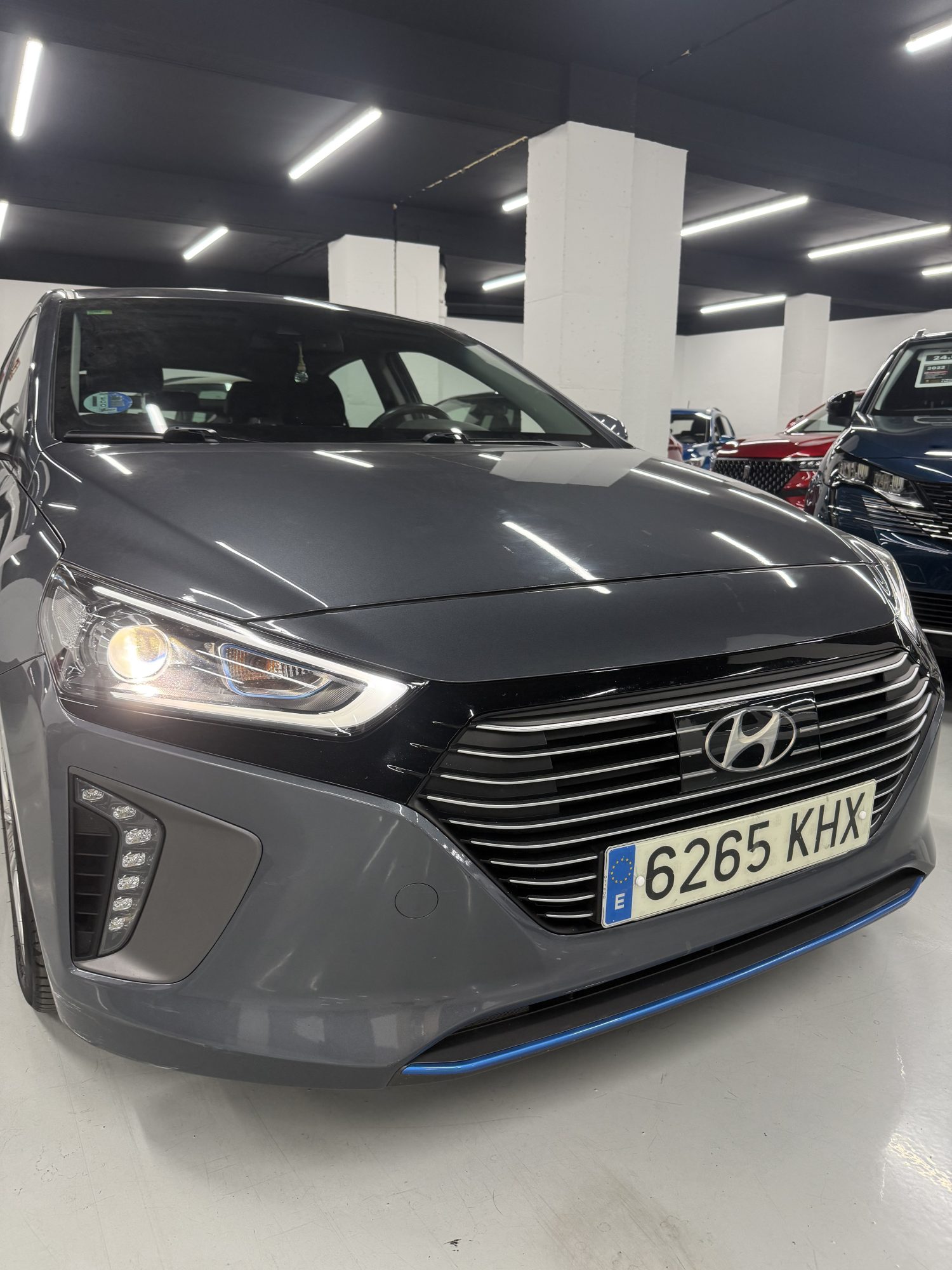 Hyundai Ioniq 1.6 HEV 141CV Tecno Gris (2018) en Zaragoza – SZ Motor