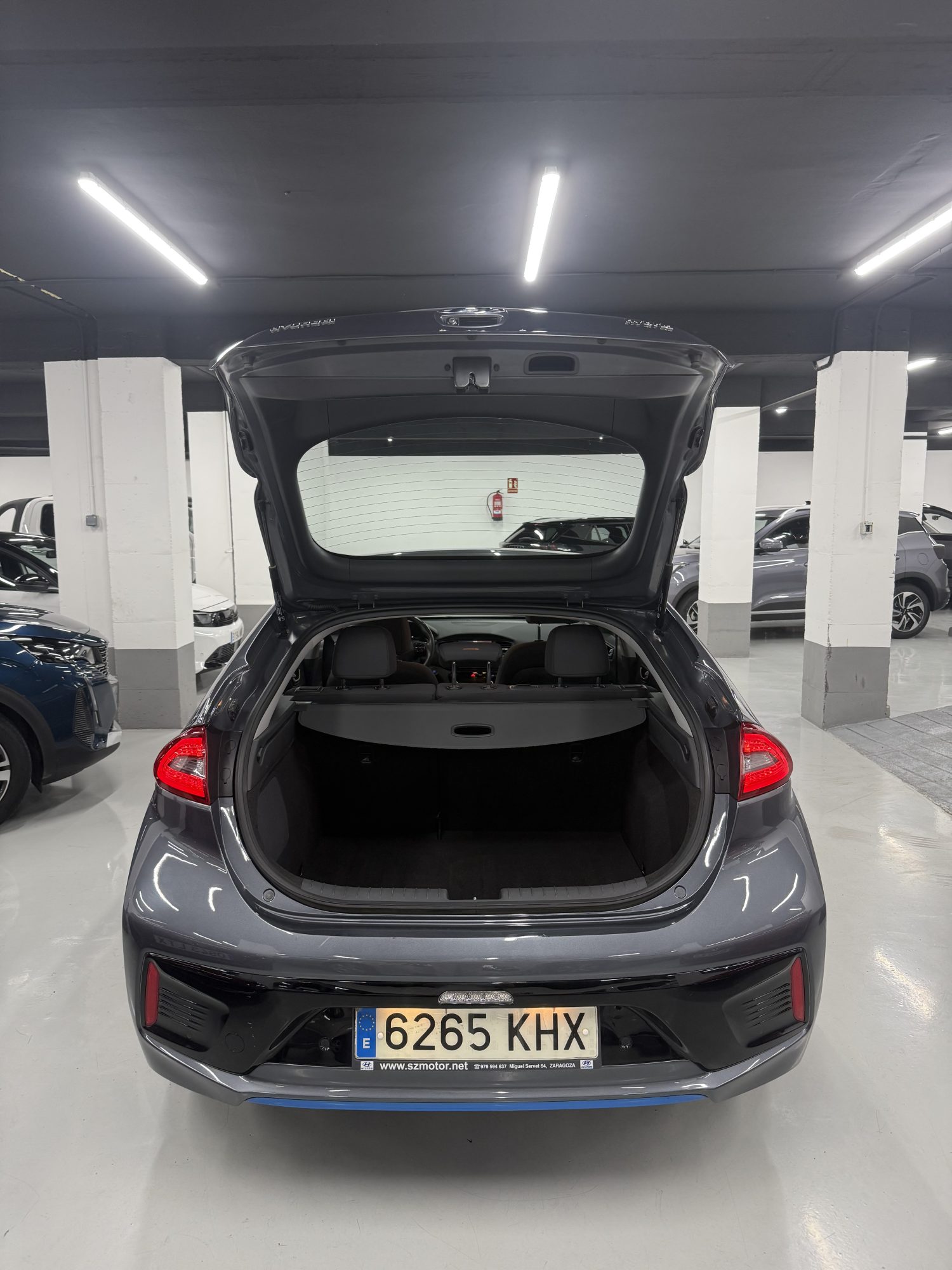 Hyundai Ioniq 1.6 HEV 141CV Tecno Gris (2018) en Zaragoza – SZ Motor
