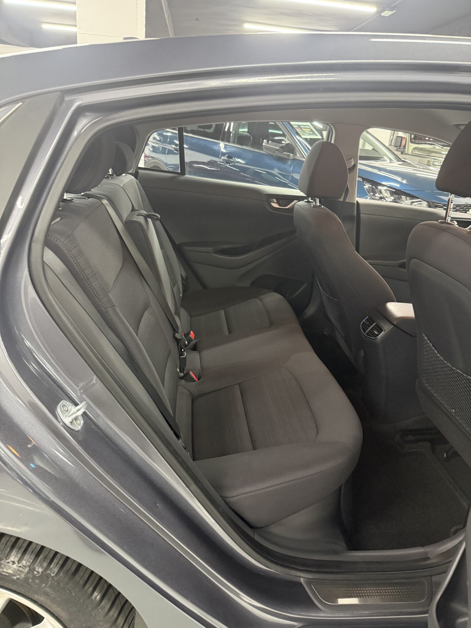 Hyundai Ioniq 1.6 HEV 141CV Tecno Gris (2018) en Zaragoza – SZ Motor