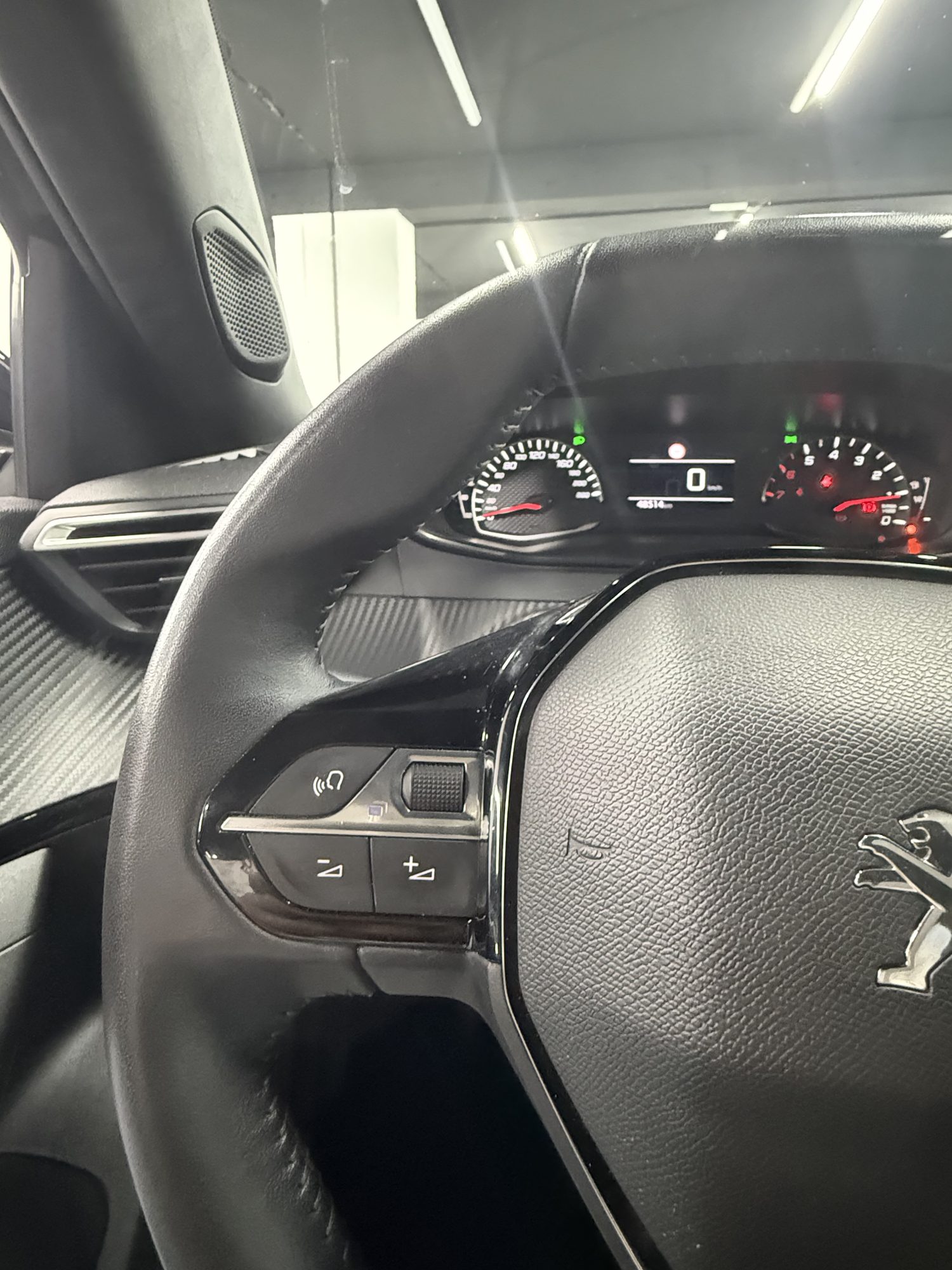 Peugeot 2008 1.2 PureTech 100CV Allure Negro (2023) en Zaragoza – SZ Motor Peugeot 2008 1.2 PureTech 100CV Allure Negro (2023) en Zaragoza – SZ Motor