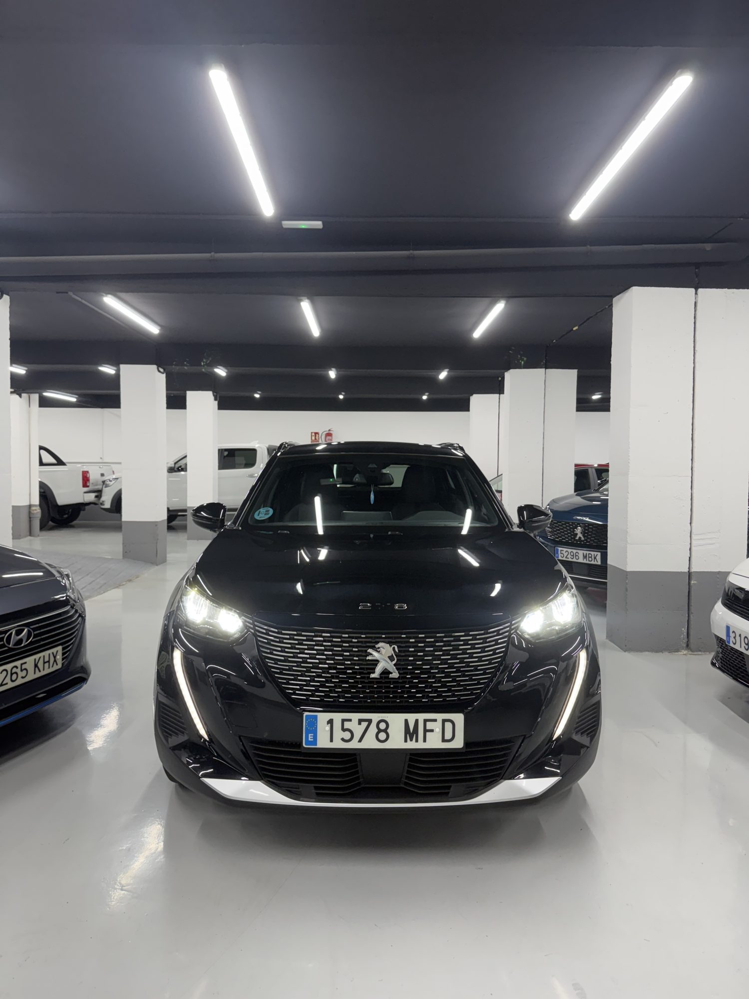 Peugeot 2008 1.2 PureTech 100CV Allure Negro (2023) en Zaragoza – SZ Motor Peugeot 2008 1.2 PureTech 100CV Allure Negro (2023) en Zaragoza – SZ Motor