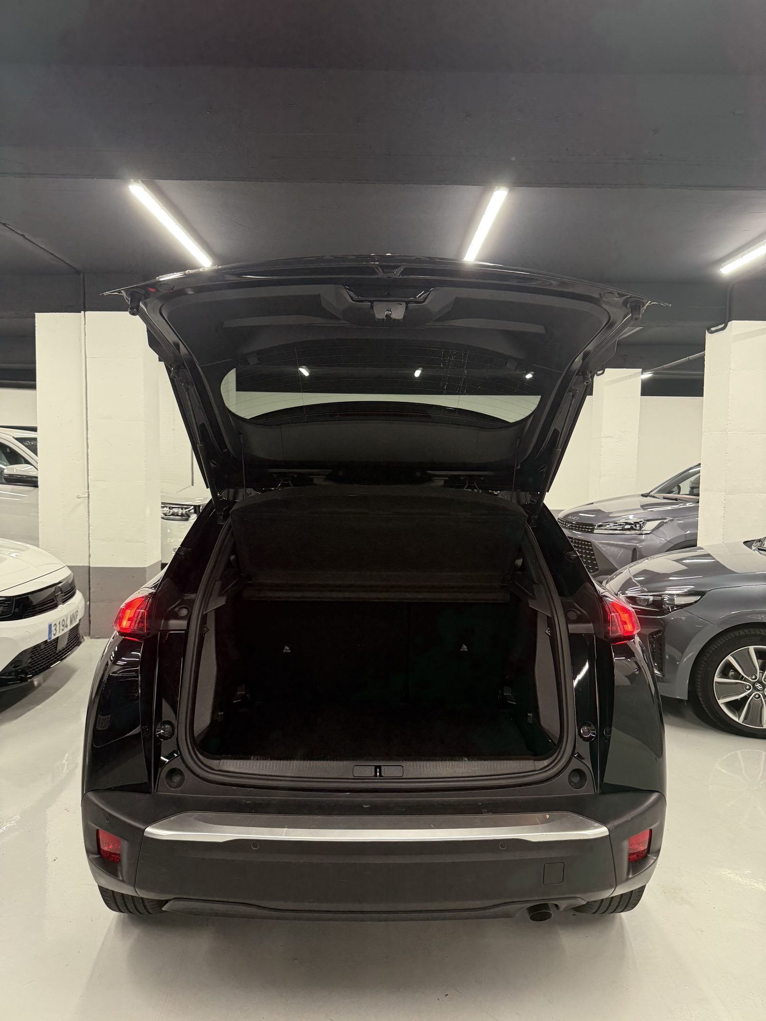 Peugeot 2008 1.2 PureTech 100CV Allure Negro (2023) en Zaragoza – SZ Motor Peugeot 2008 1.2 PureTech 100CV Allure Negro (2023) en Zaragoza – SZ Motor