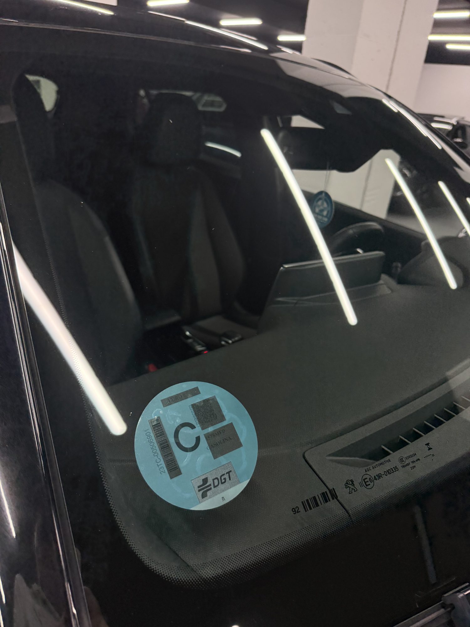 Peugeot 2008 1.2 PureTech 100CV Allure Negro (2023) en Zaragoza – SZ Motor Peugeot 2008 1.2 PureTech 100CV Allure Negro (2023) en Zaragoza – SZ Motor