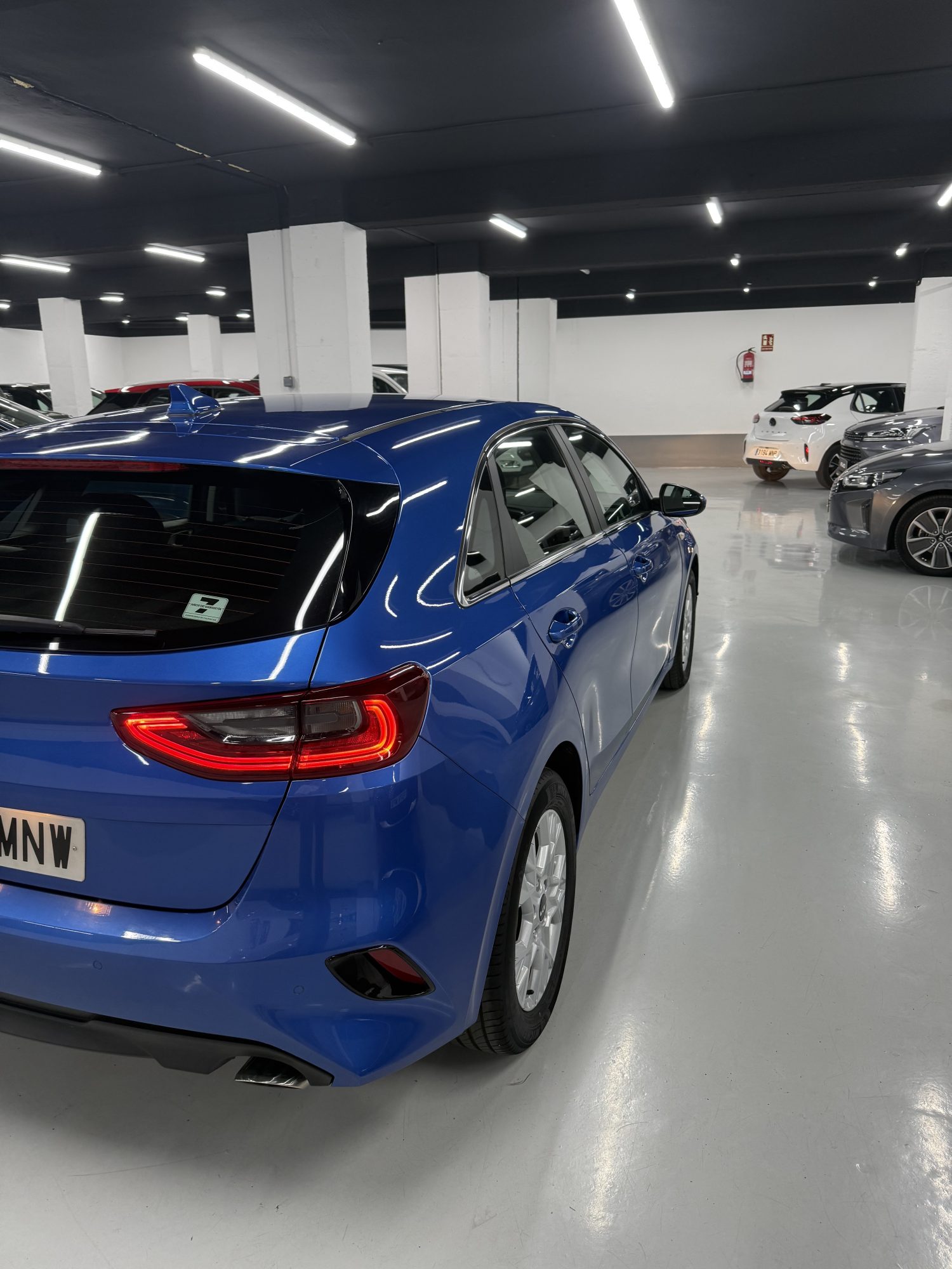Kia Ceed segunda mano Zaragoza acabado Drive color azul vista trasera en SZ Motor Kia Ceed segunda mano Zaragoza acabado Drive color azul vista trasera en SZ Motor