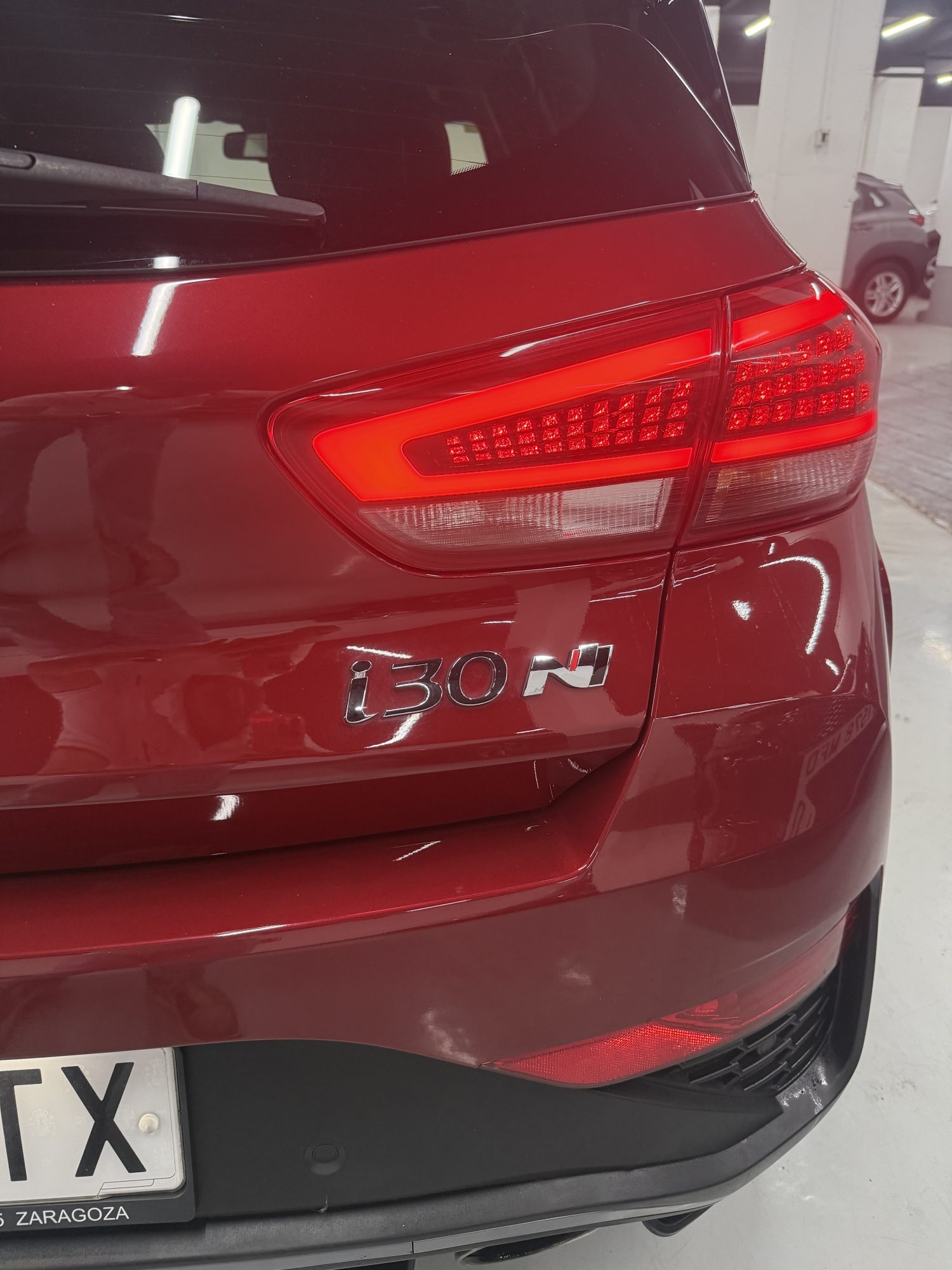IMG_0496 Perfil detalle I30N con techo panorámico Sky del Hyundai i30 N 280CV Performance Zaragoza.