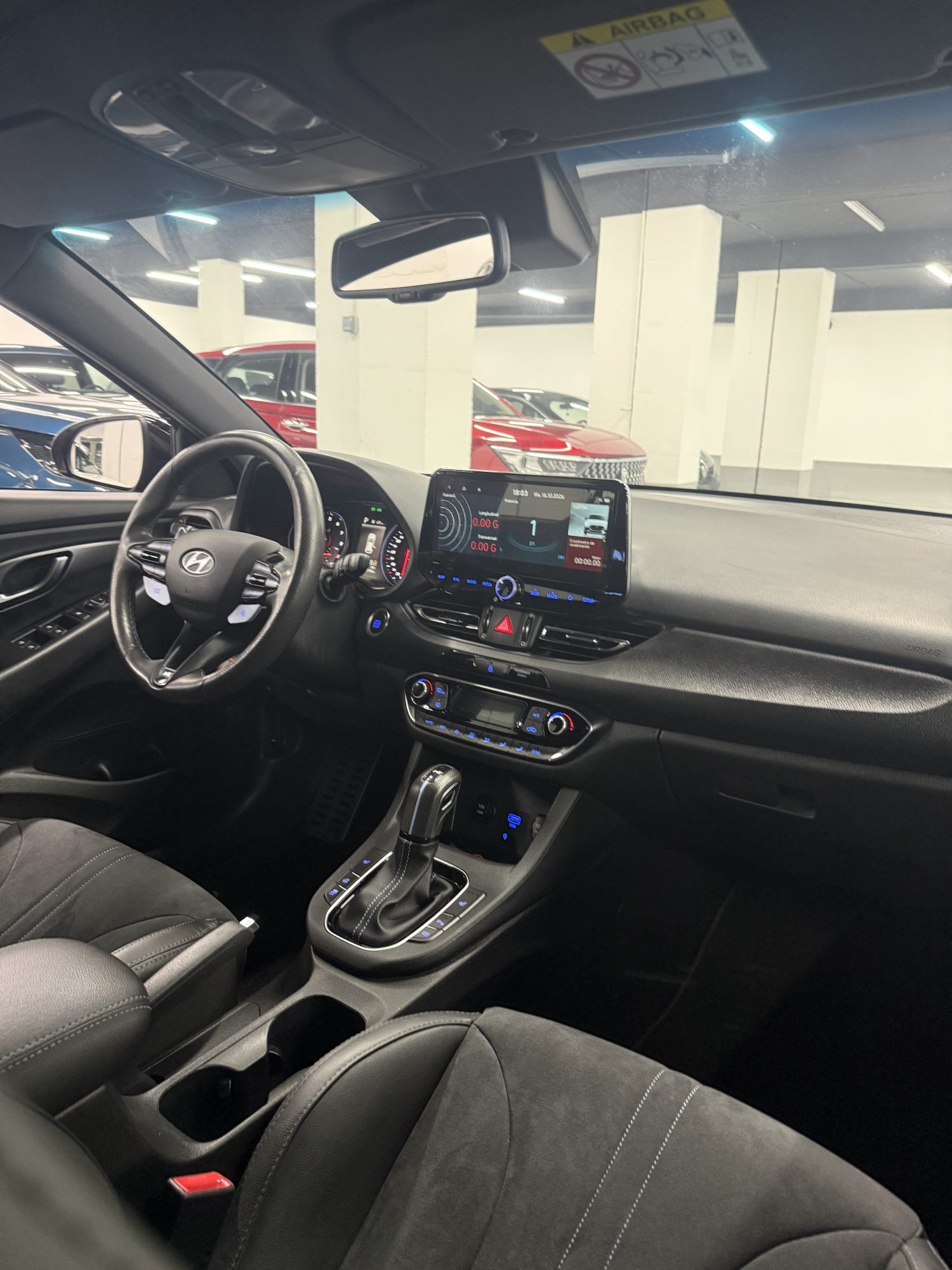 Interior deportivo y asientos bucket del Hyundai i30 N 280CV Performance Zaragoza en C/ Miguel Servet 64. Interior deportivo y asientos bucket del Hyundai i30 N 280CV Performance Zaragoza en C/ Miguel Servet 64.
