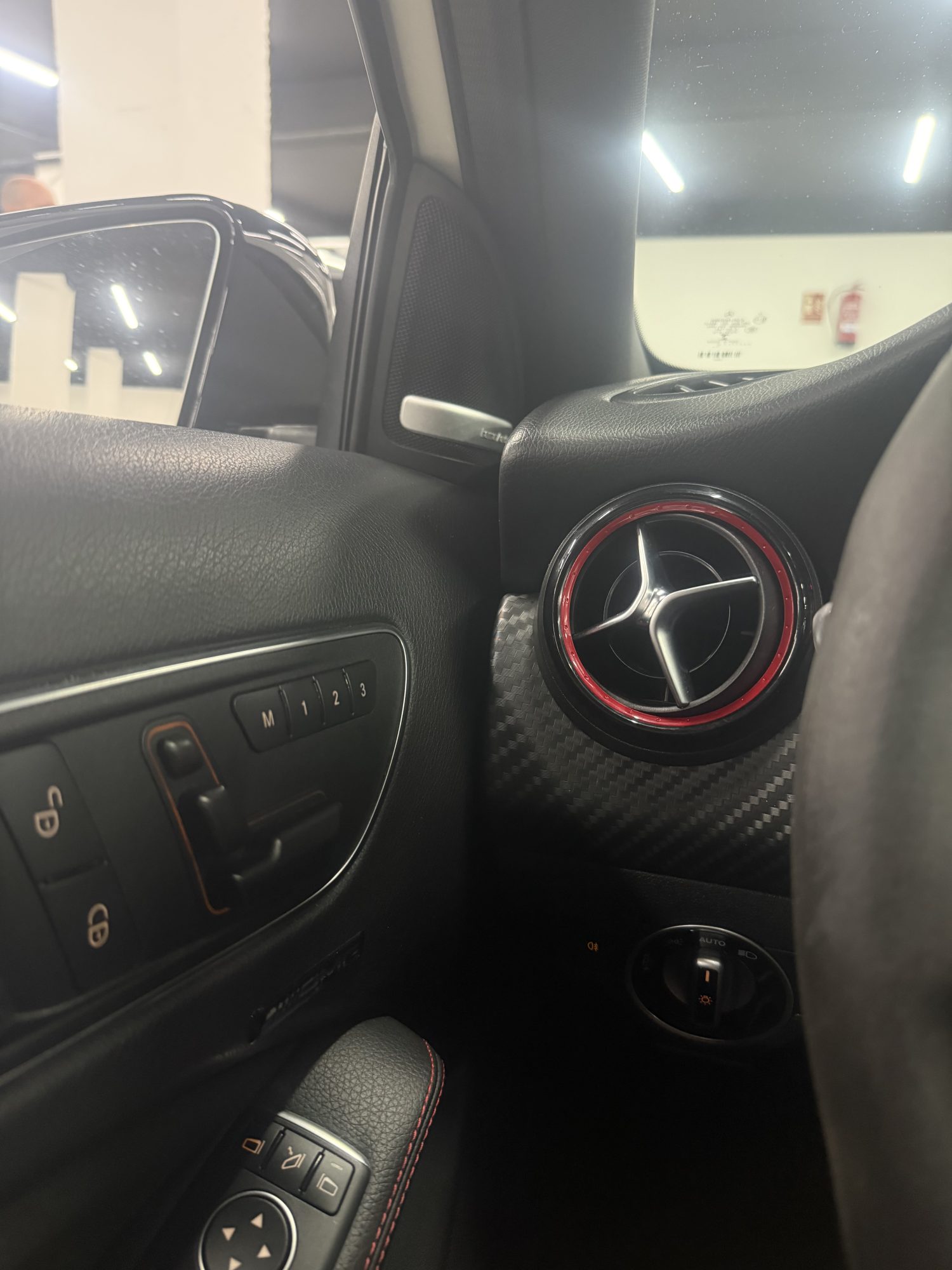 Interior deportivo Multimedia y Cockpit Mercedes A45 AMG ocasión Zaragoza SZ Motor Interior deportivo Multimedia y Cockpit Mercedes A45 AMG ocasión Zaragoza SZ Motor